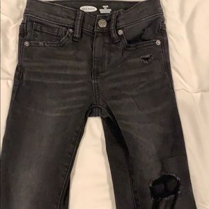 Old Navy black ripped jeans size 6